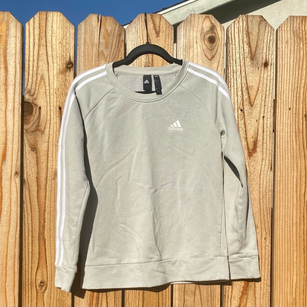 Long sleeve pull over sweater